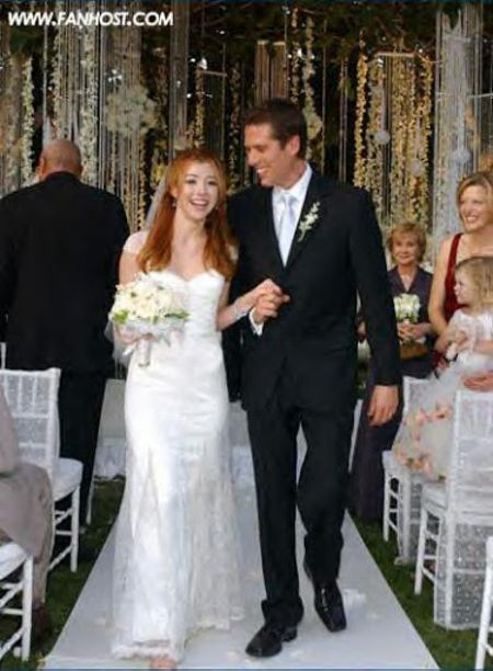 Alexis married to his co actor in HIMYM alysion hannigan after long relation
